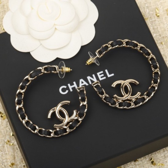 Earrings with the impression of a fashionable senior 2023SS CHANEL Chanel Earrings with the impression of a fashionable senior 2023SS CHANEL Chanel